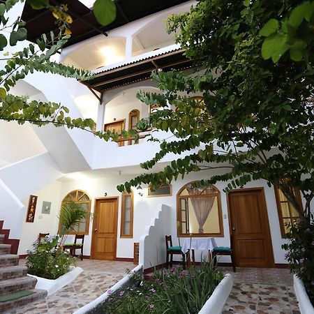 The Galapagos Pearl B&B Puerto Ayora  Dış mekan fotoğraf