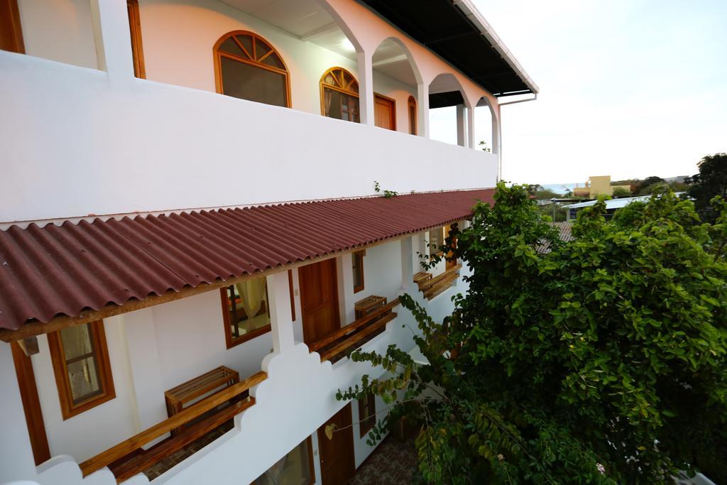 The Galapagos Pearl B&B Puerto Ayora  Dış mekan fotoğraf