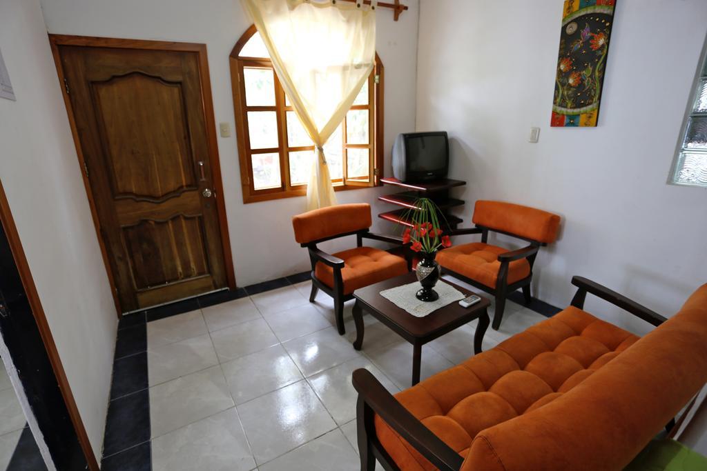 The Galapagos Pearl B&B Puerto Ayora  Dış mekan fotoğraf