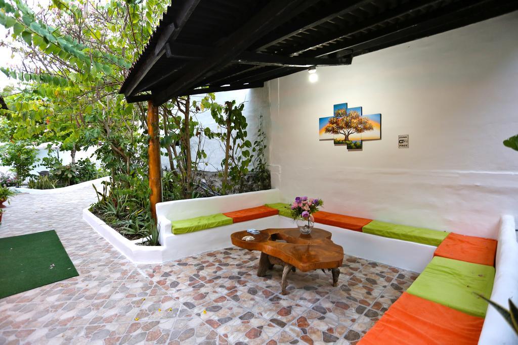 The Galapagos Pearl B&B Puerto Ayora  Dış mekan fotoğraf