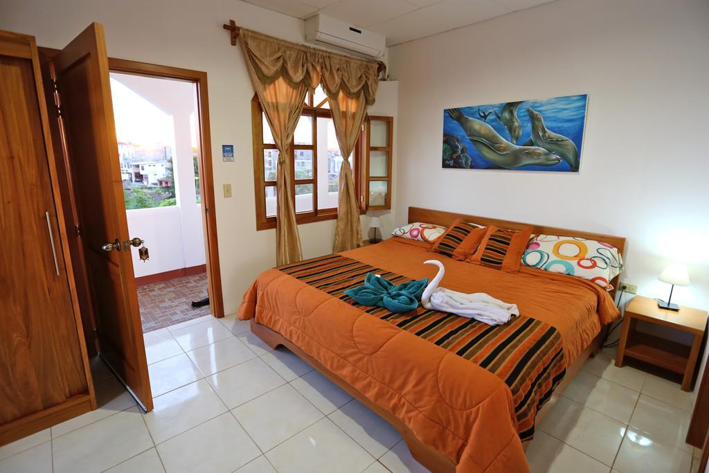 The Galapagos Pearl B&B Puerto Ayora  Dış mekan fotoğraf