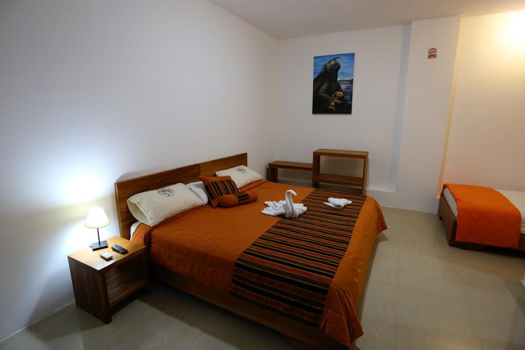 The Galapagos Pearl B&B Puerto Ayora  Dış mekan fotoğraf