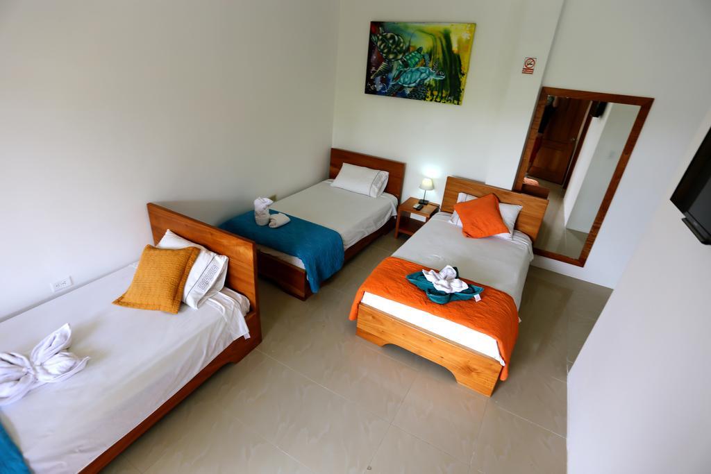 The Galapagos Pearl B&B Puerto Ayora  Dış mekan fotoğraf